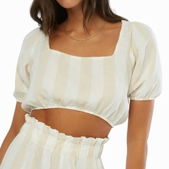 WeWoreWhat Tops - WEWOREWHAT STRIPED SQUARE NECK CROP TOP